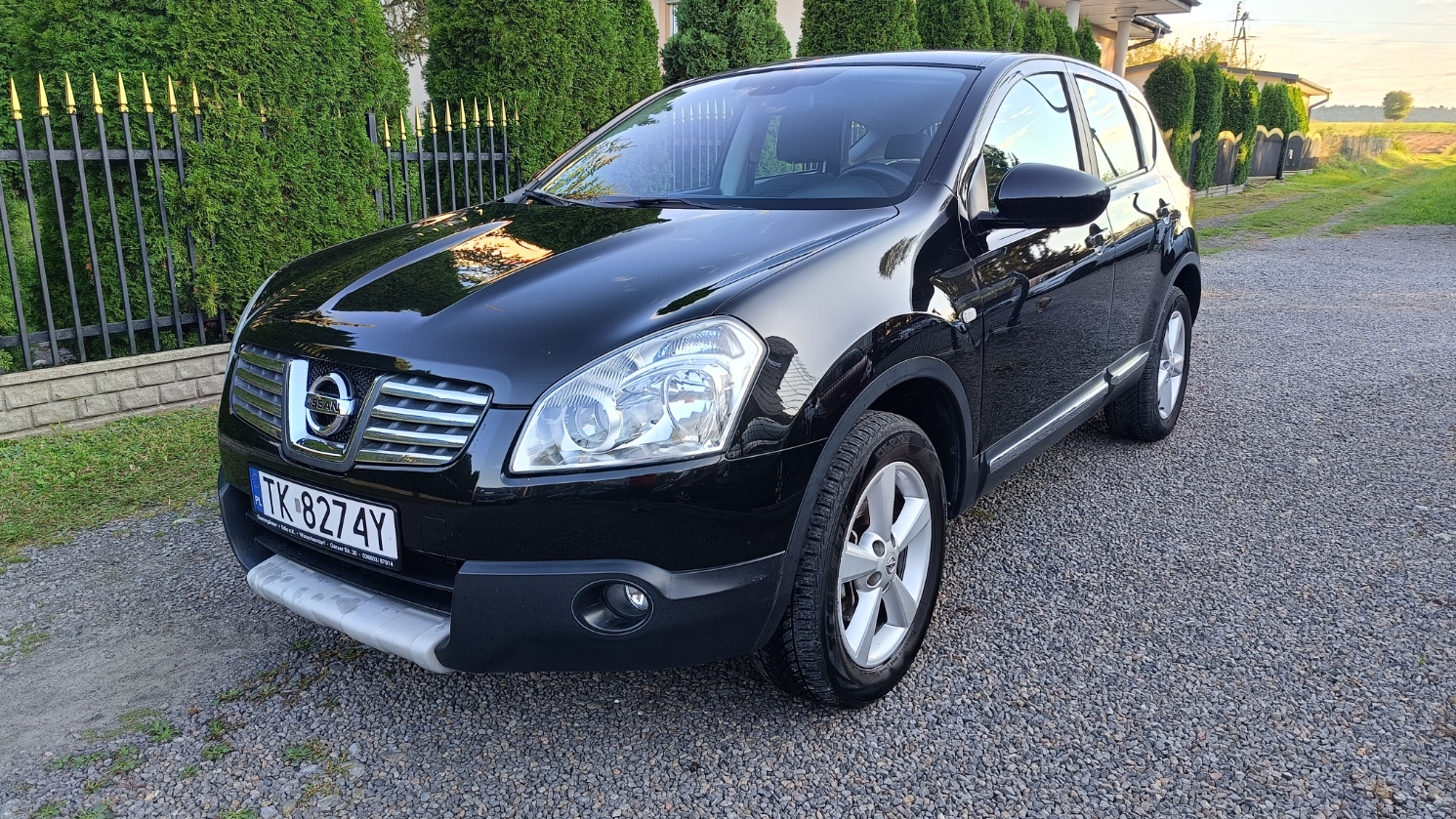 Nissan Qashqai 24,900 zł 